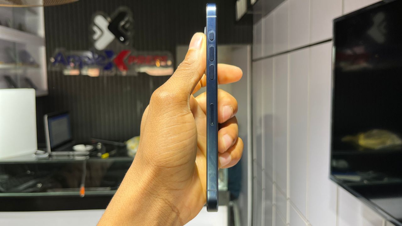 Apple iPhone 15 Pro Max gallery 2