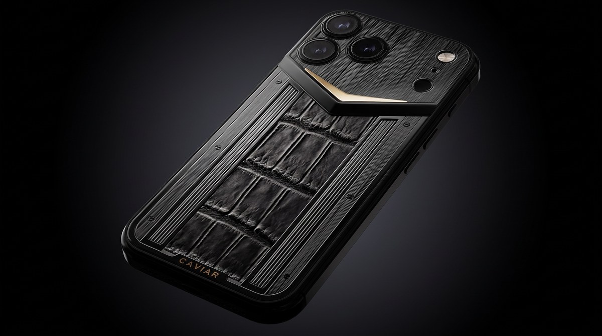 A crocodile-leather Black Edition model (Image: Caviar)