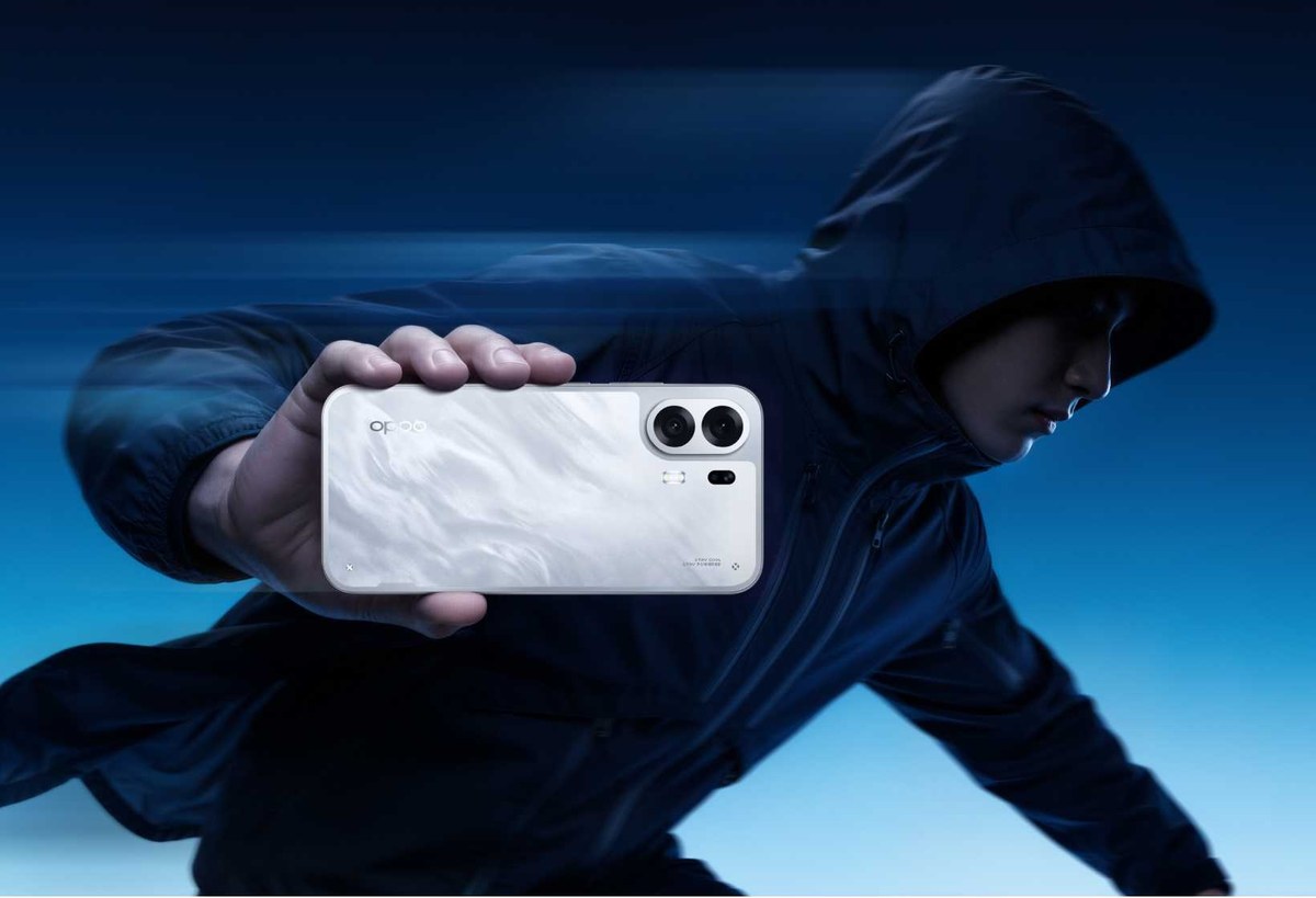 Oppo K14 Plus in Star White (Image: Oppo)