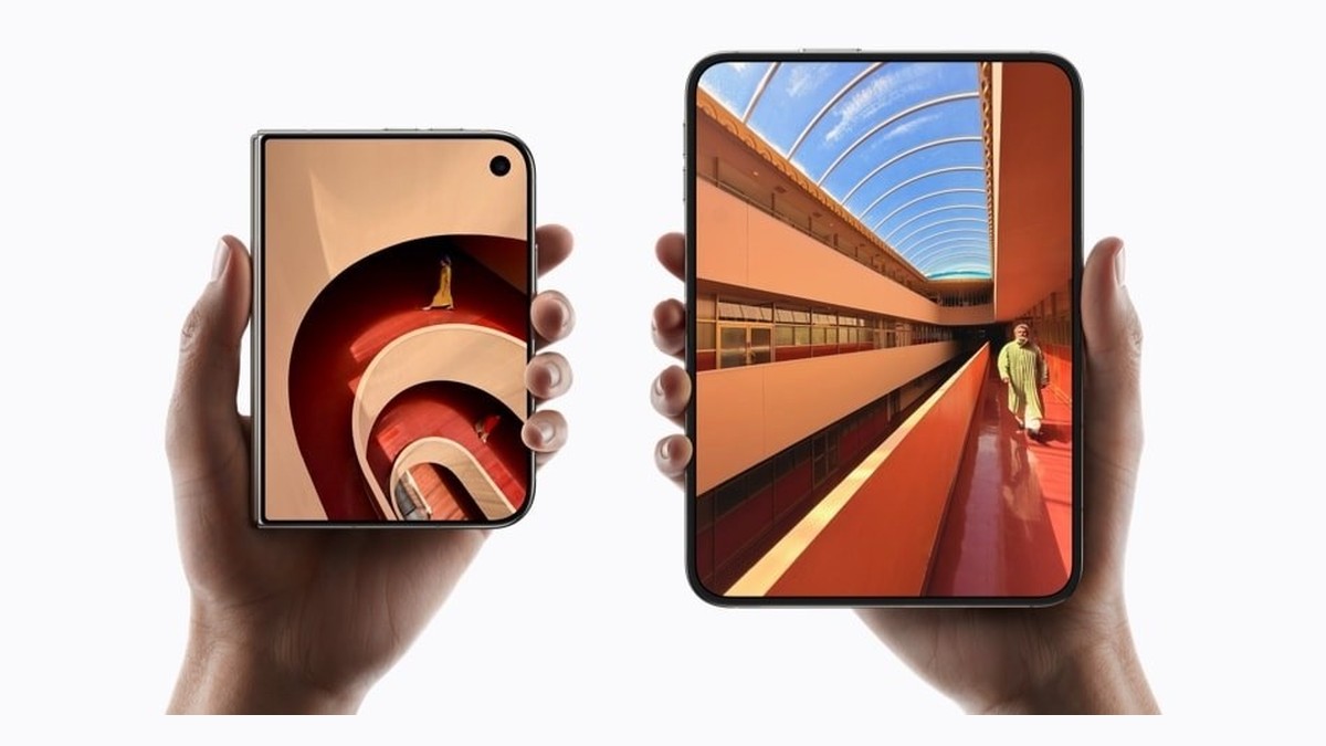 The iPhone Duo folded and unfolded (Image: Apple)