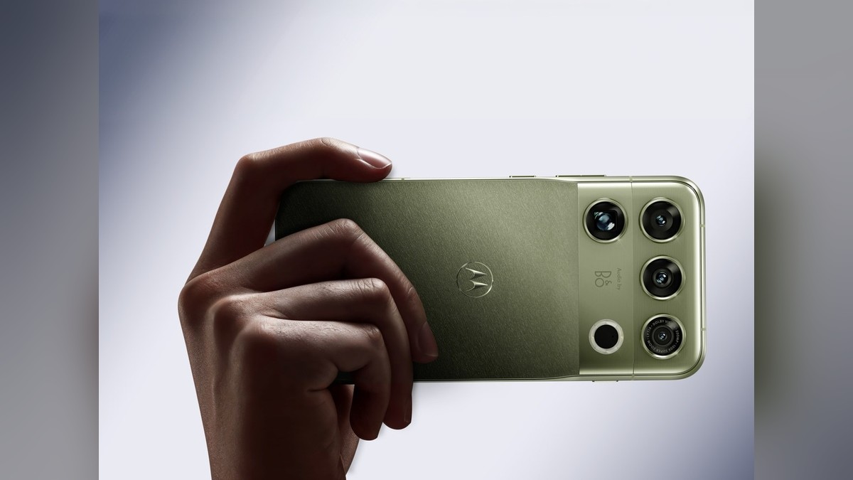 The Motorola Signature 27 was unveiled at the Snapdragon Summit (Image: Motorola)